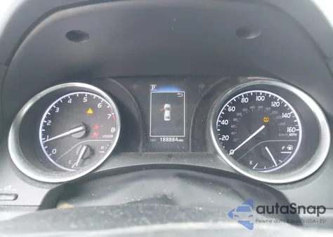 2018 Toyota Camry Se z USA, uszkodzony, nr VIN 4T1B11HK4JU099204